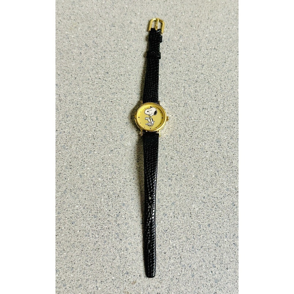 Vintage Rare ARMITRON Peanuts Snoopy Women's Watch Gold Tone 1958 #900/53 4GB